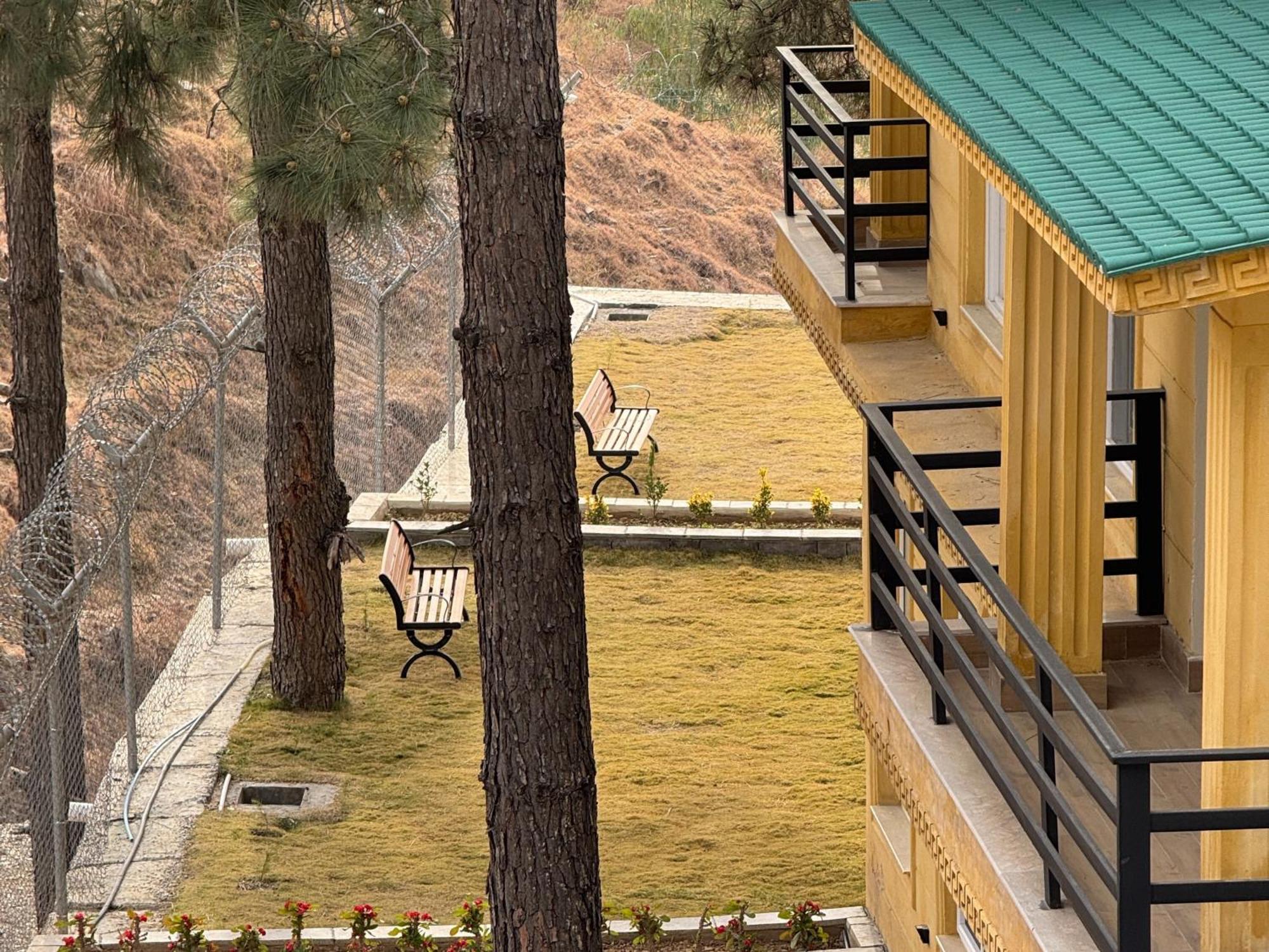 Hidden Hills Hotel & Resort Mansehra Eksteriør bilde